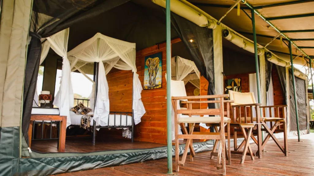 Luxury tent at Kenzan Serengeti Central Tented Camp in Serengeti National Park