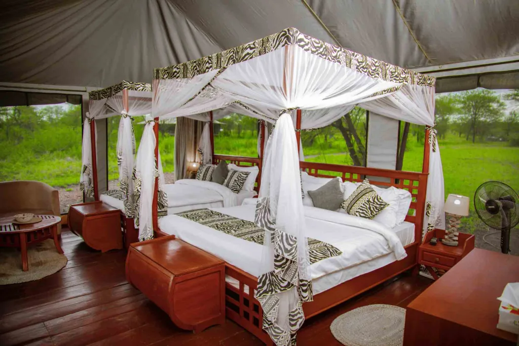 Tented Luxury in the Wild – Accommodation at Embalakai Authentic Camp