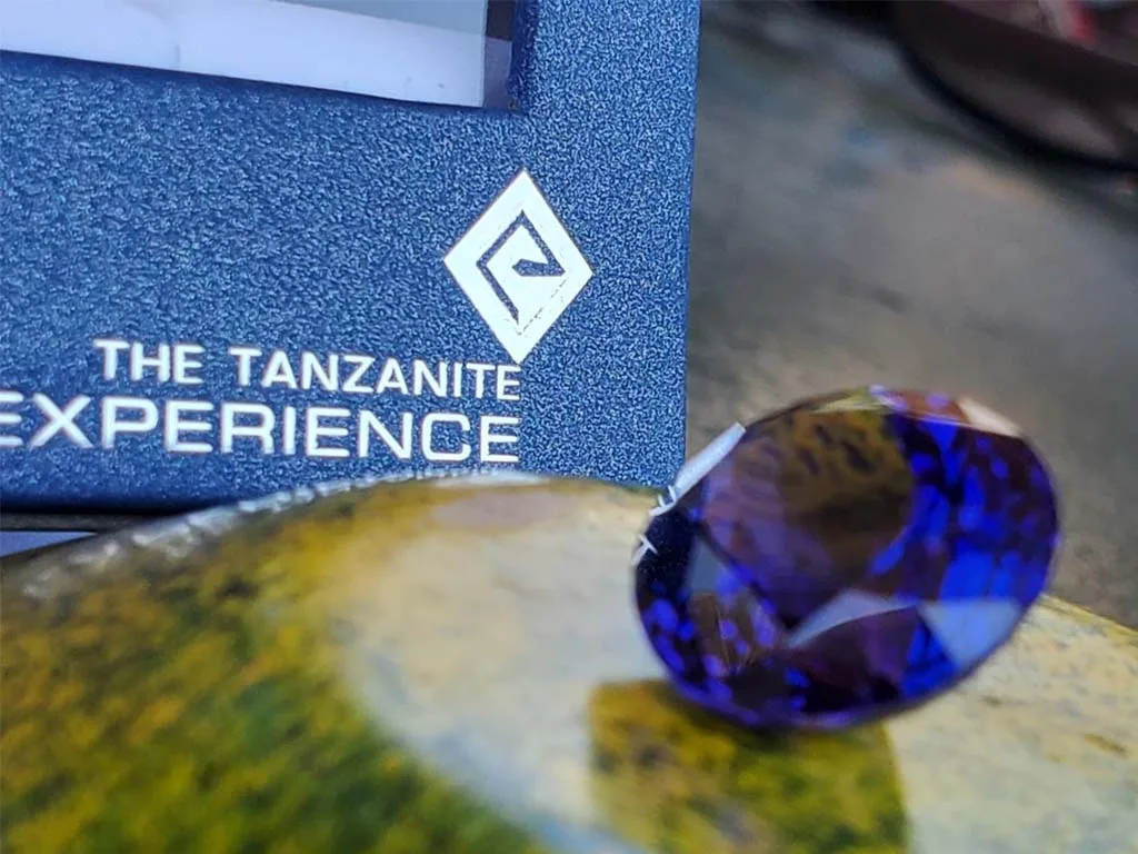 tanzanite shop in zanzibar