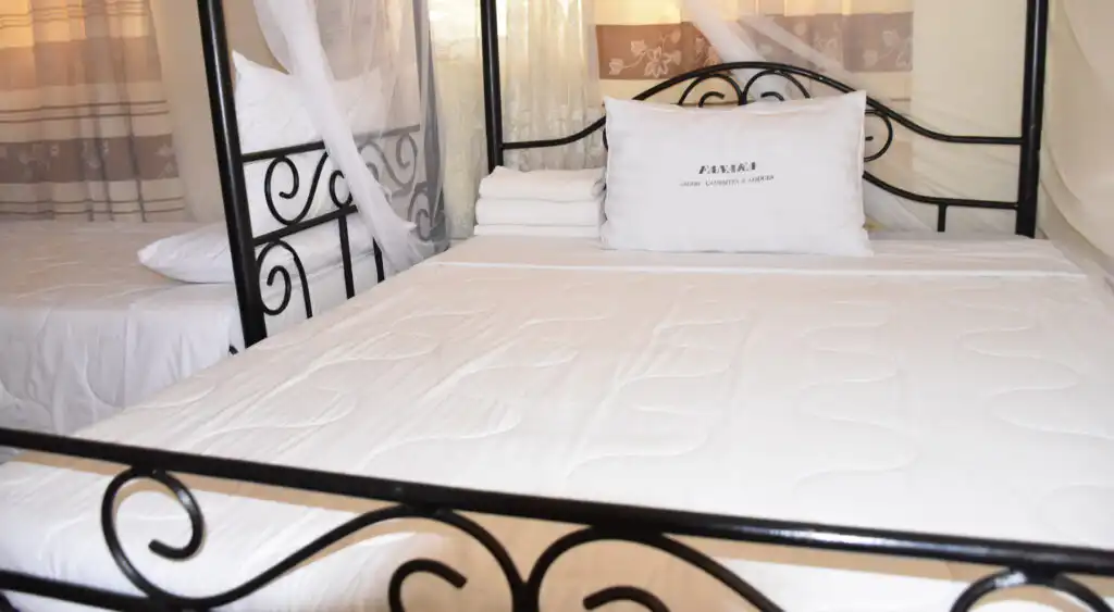 FANAKA CAMPSITE & LODGE - Tanzania Experience