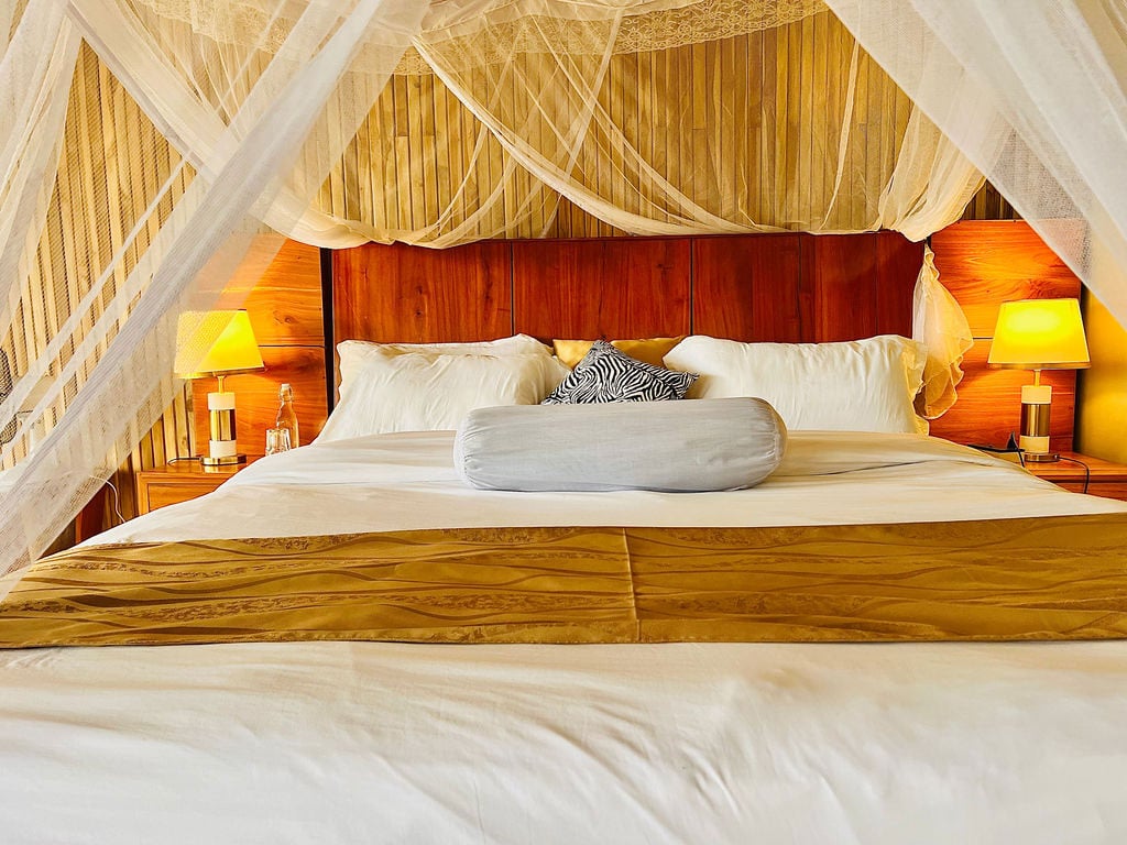 Golden Safari Camps - Serengeti National Park
